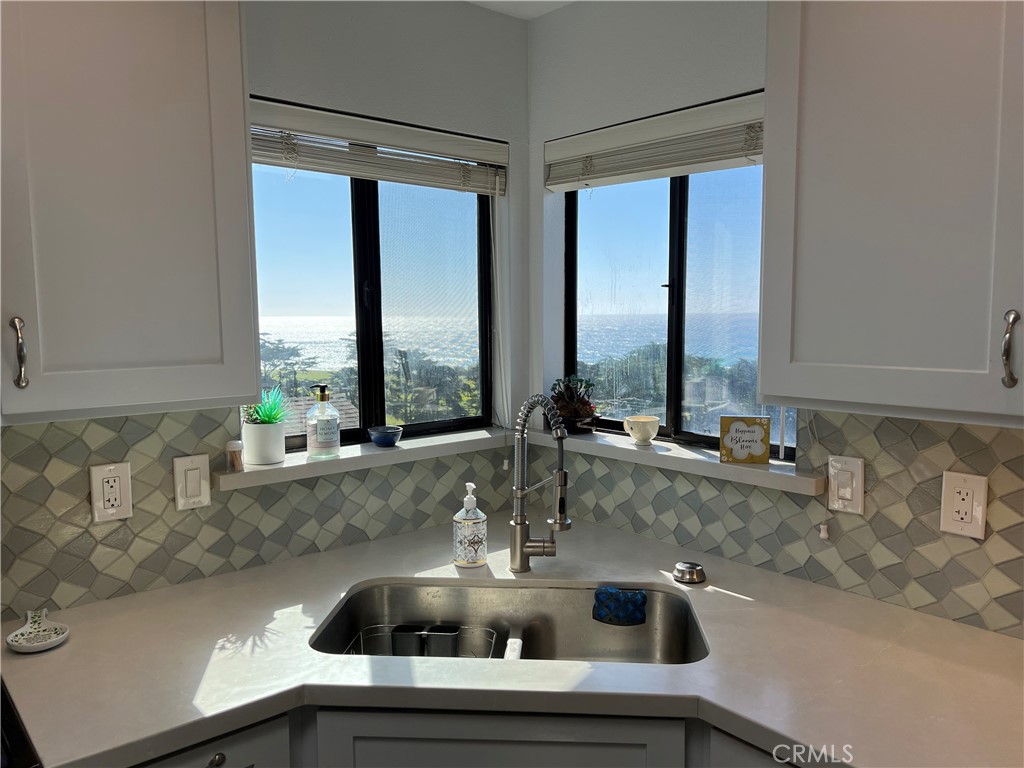 1833 Ogden Dr, Cambria, CA 93428