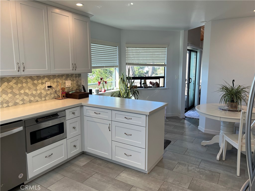 1833 Ogden Dr, Cambria, CA 93428