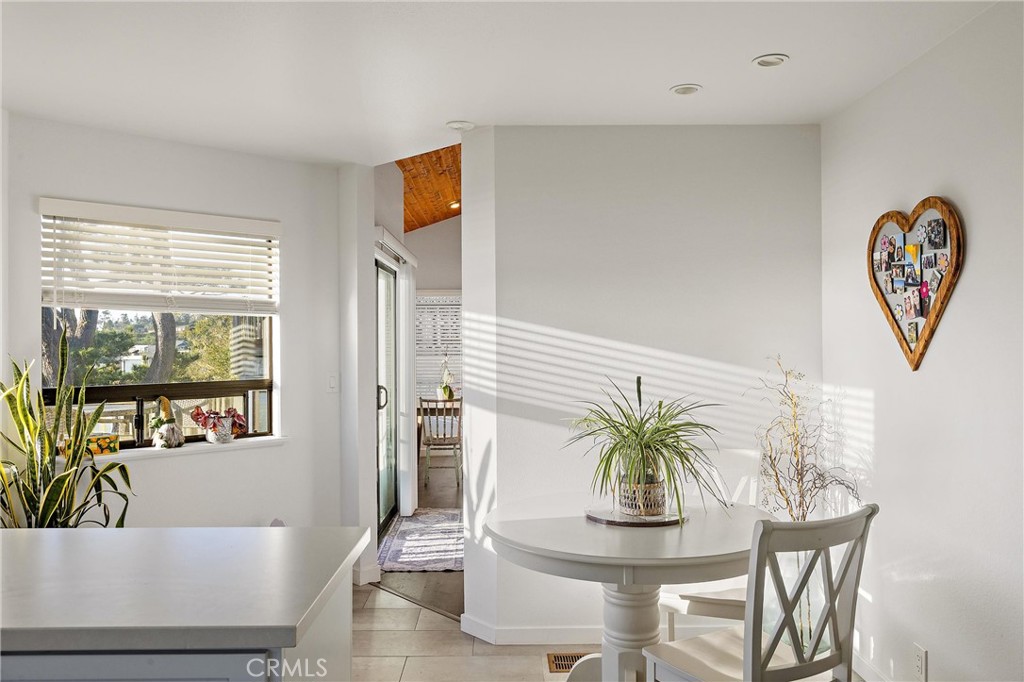 1833 Ogden Dr, Cambria, CA 93428