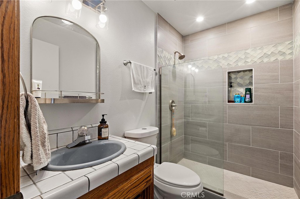 1833 Ogden Dr, Cambria, CA 93428