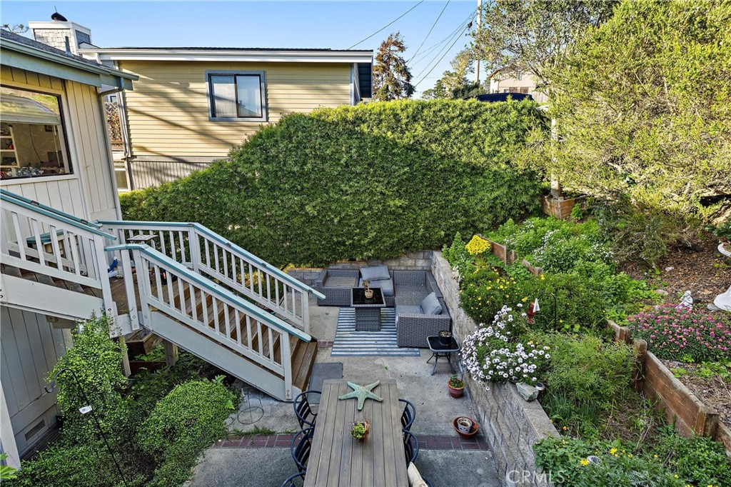 1833 Ogden Dr, Cambria, CA 93428