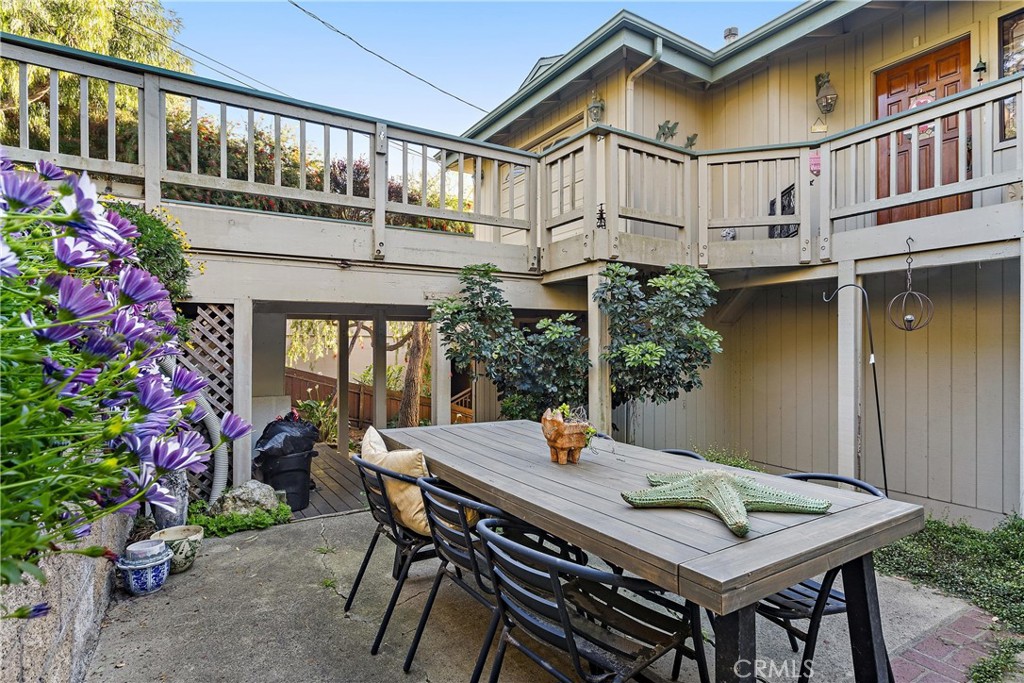 1833 Ogden Dr, Cambria, CA 93428