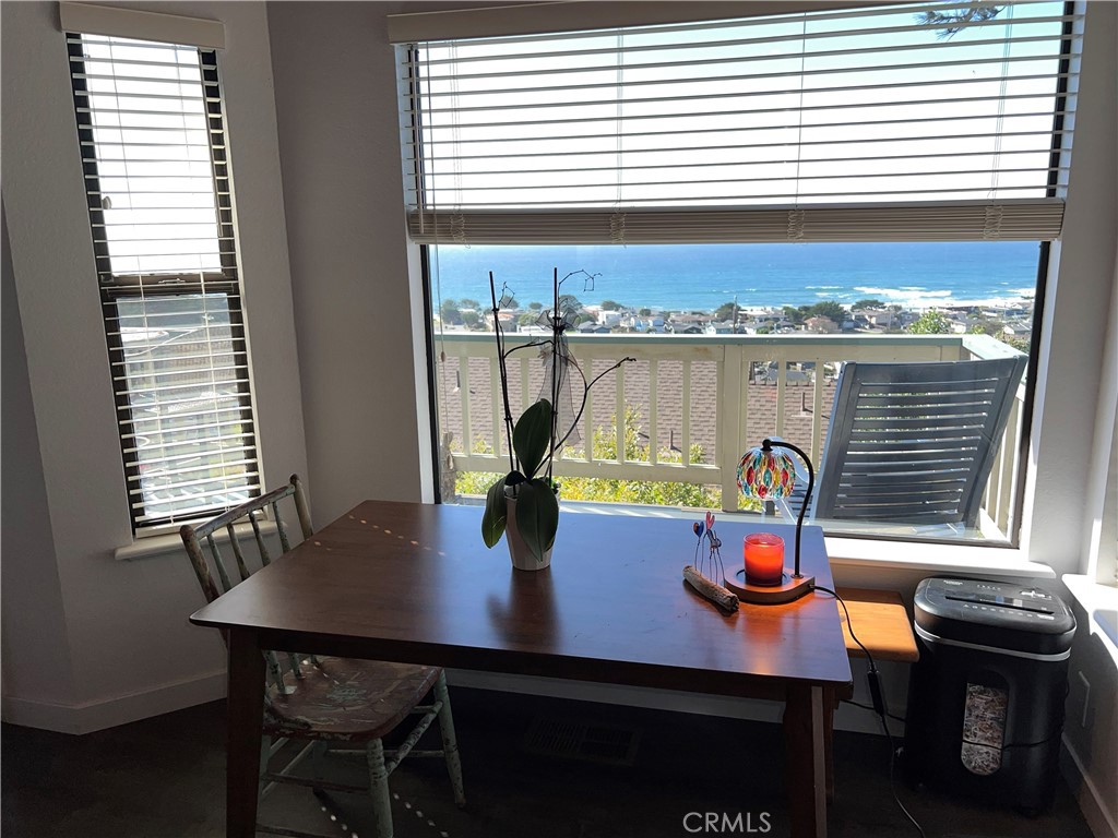 1833 Ogden Dr, Cambria, CA 93428