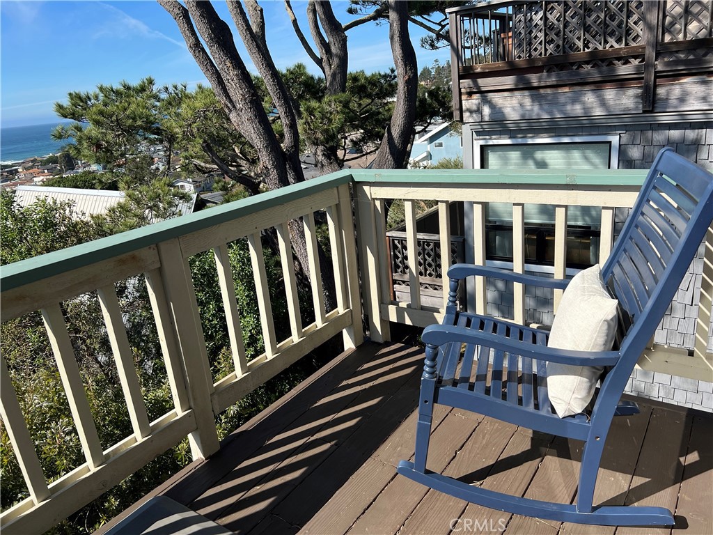 1833 Ogden Dr, Cambria, CA 93428
