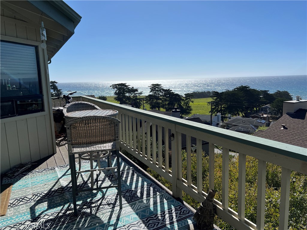 1833 Ogden Dr, Cambria, CA 93428