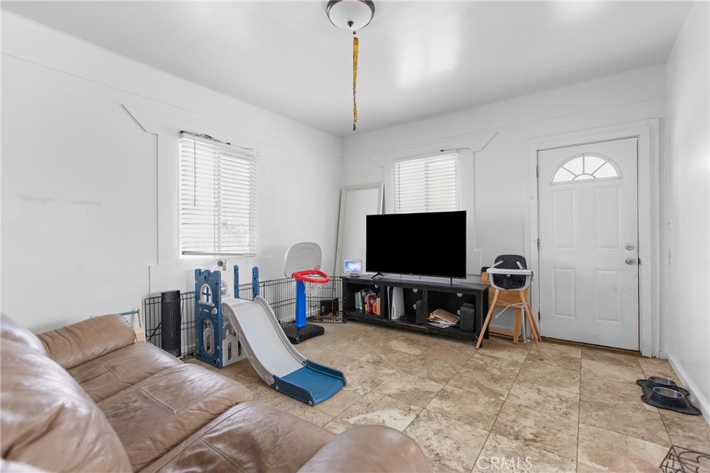 35 Blarney, San Luis Obispo, CA 93405