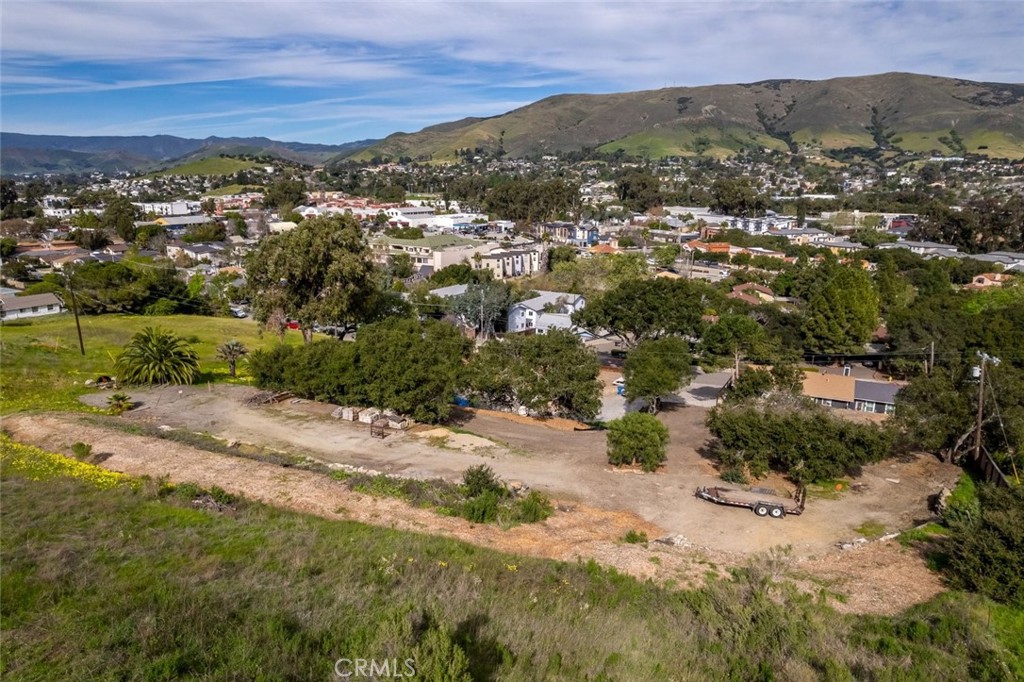 3281 Rockview Pl, San Luis Obispo, CA 93401