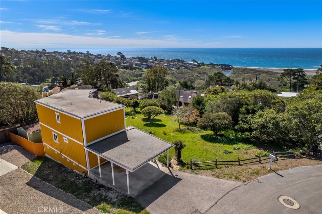 560 Canterbury, Cambria, CA 93428