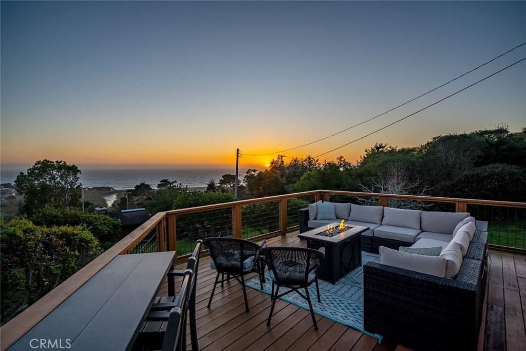 560 Canterbury, Cambria, CA 93428