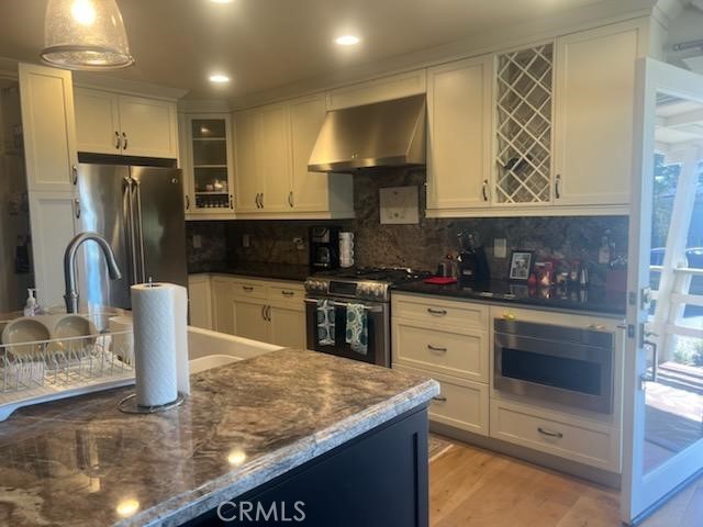 341 Emmons Rd, Cambria, CA 93428