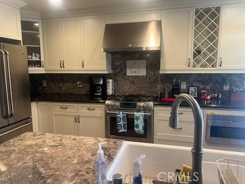 341 Emmons Rd, Cambria, CA 93428