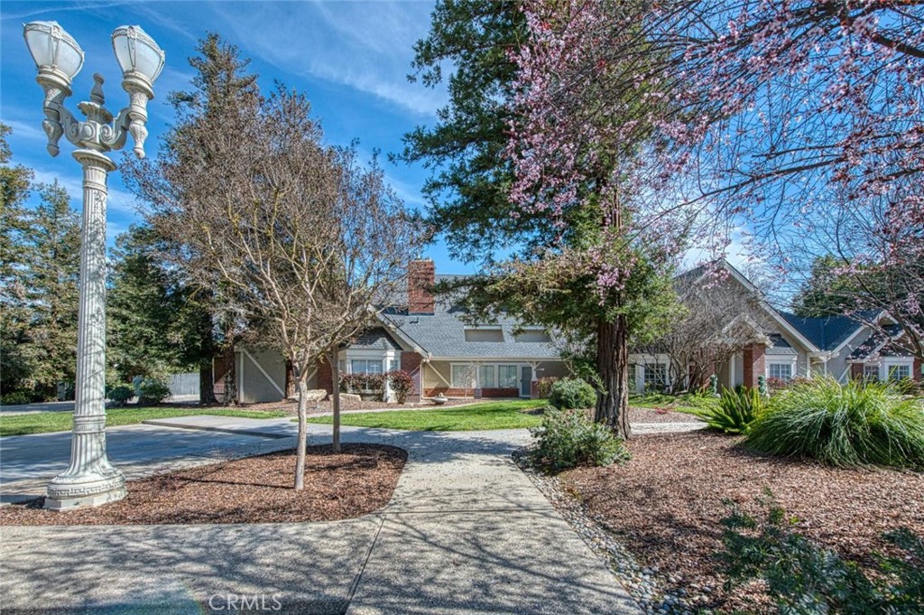 7272 N Traverse, Clovis, CA 93619