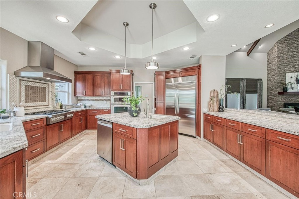 7272 N Traverse, Clovis, CA 93619