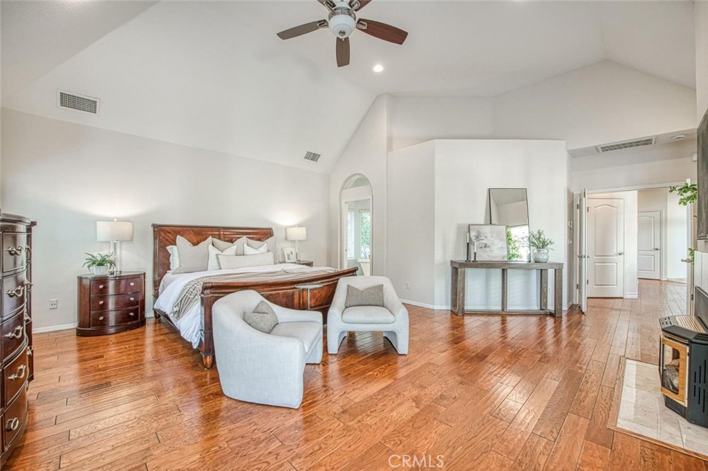 7272 N Traverse, Clovis, CA 93619