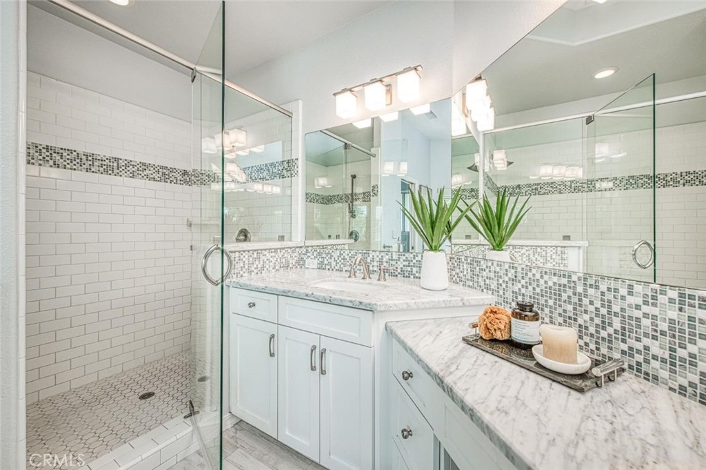 7272 N Traverse, Clovis, CA 93619