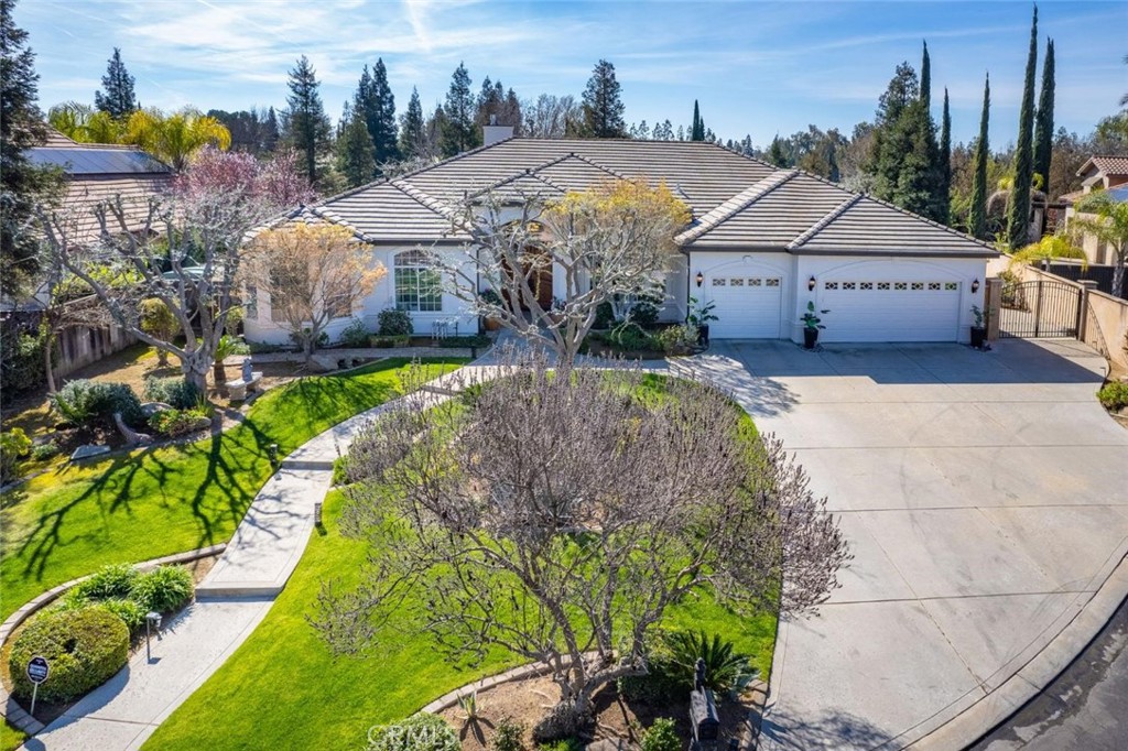 12437 N Via Tuscania, Clovis, CA 93619