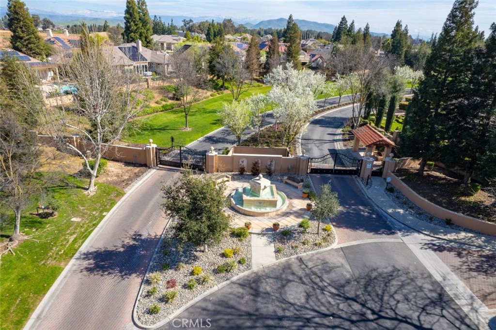 12437 N Via Tuscania, Clovis, CA 93619