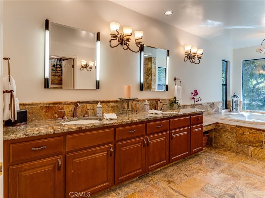 13940 Spring Meadow Ln, Atascadero, CA 93422