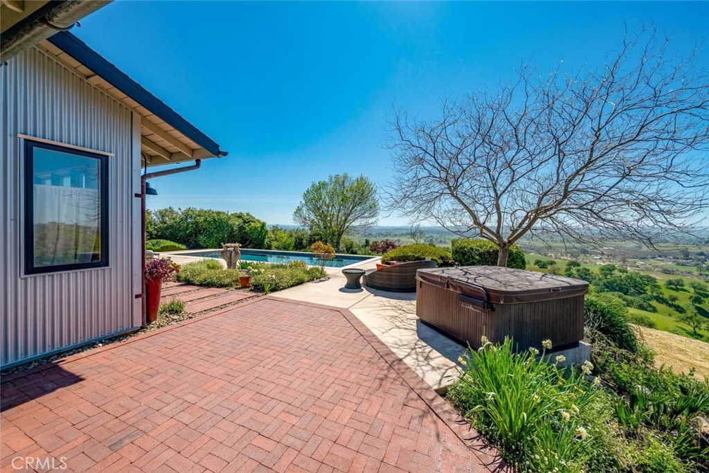 5650 El Pharo Drive, Paso Robles, CA 93446