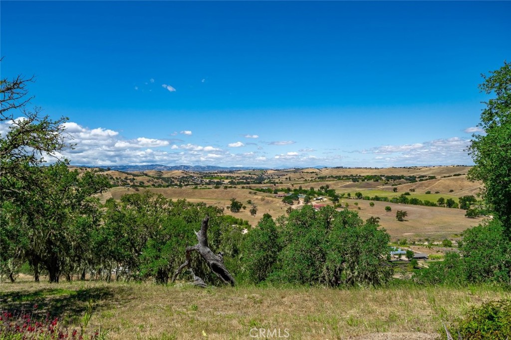 5650 El Pharo Drive, Paso Robles, CA 93446