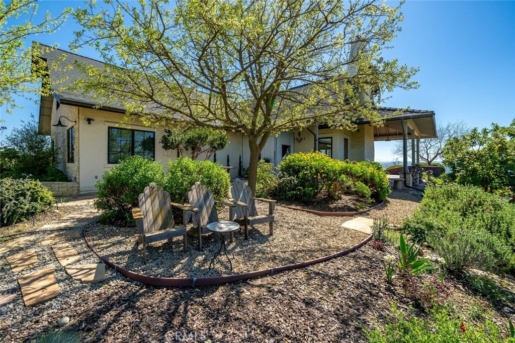 5650 El Pharo Drive, Paso Robles, CA 93446