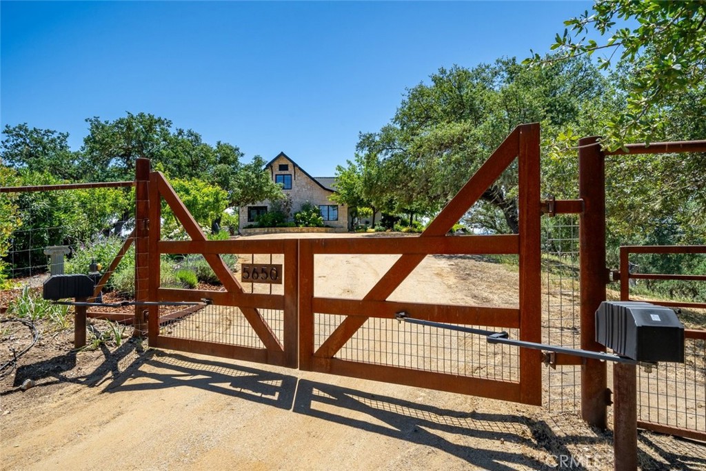 5650 El Pharo Drive, Paso Robles, CA 93446