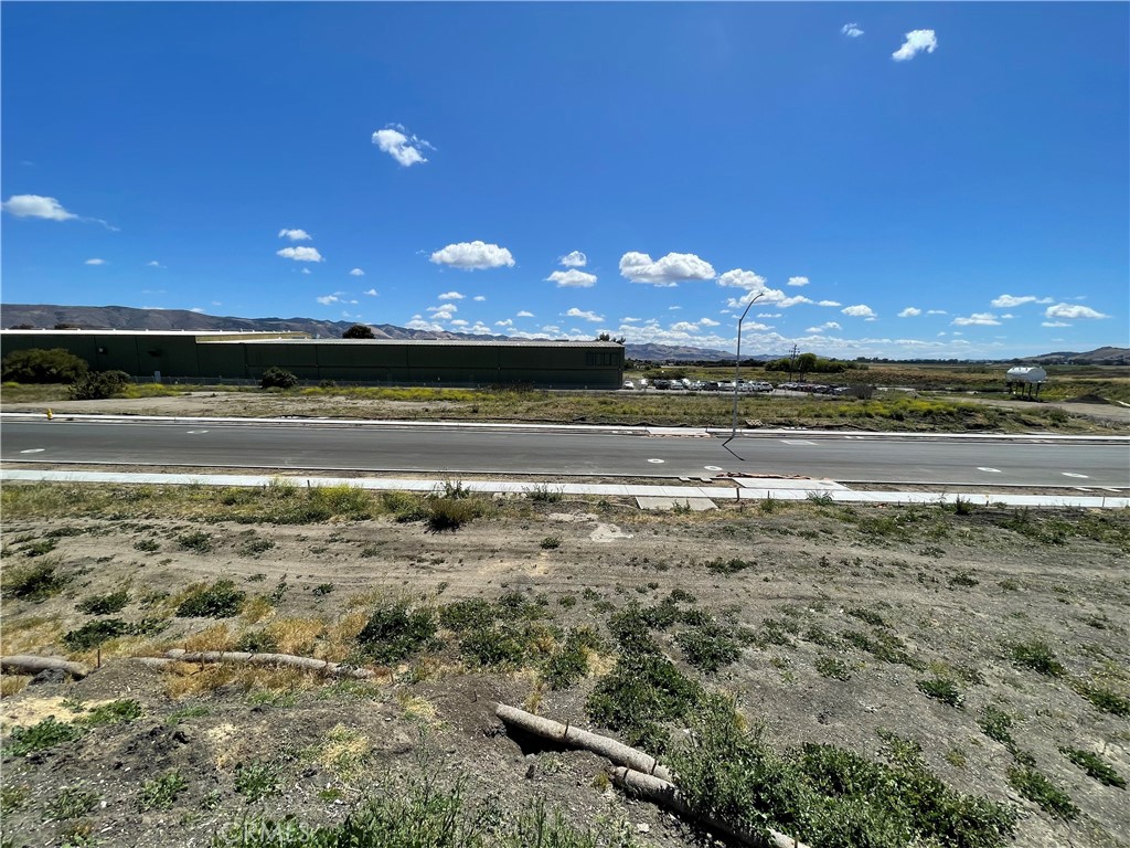 4150 Earthwood, San Luis Obispo, CA 93401