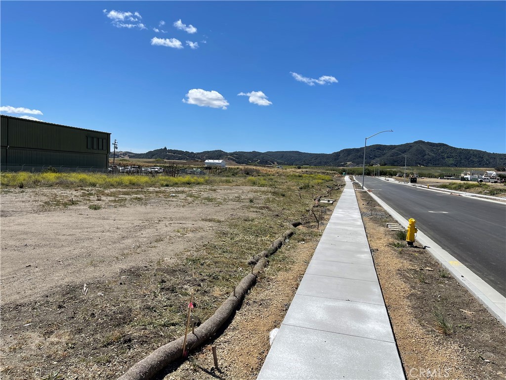 4135 Earthwood, San Luis Obispo, CA 93401