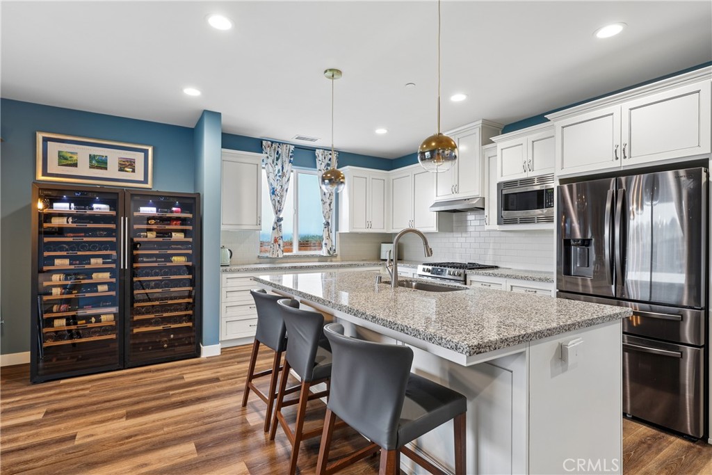 3530 Lakeside Village, Paso Robles, CA 93446