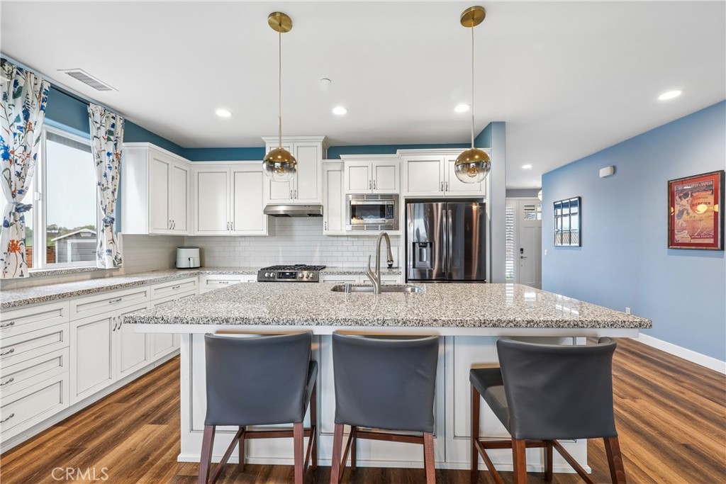 3530 Lakeside Village, Paso Robles, CA 93446