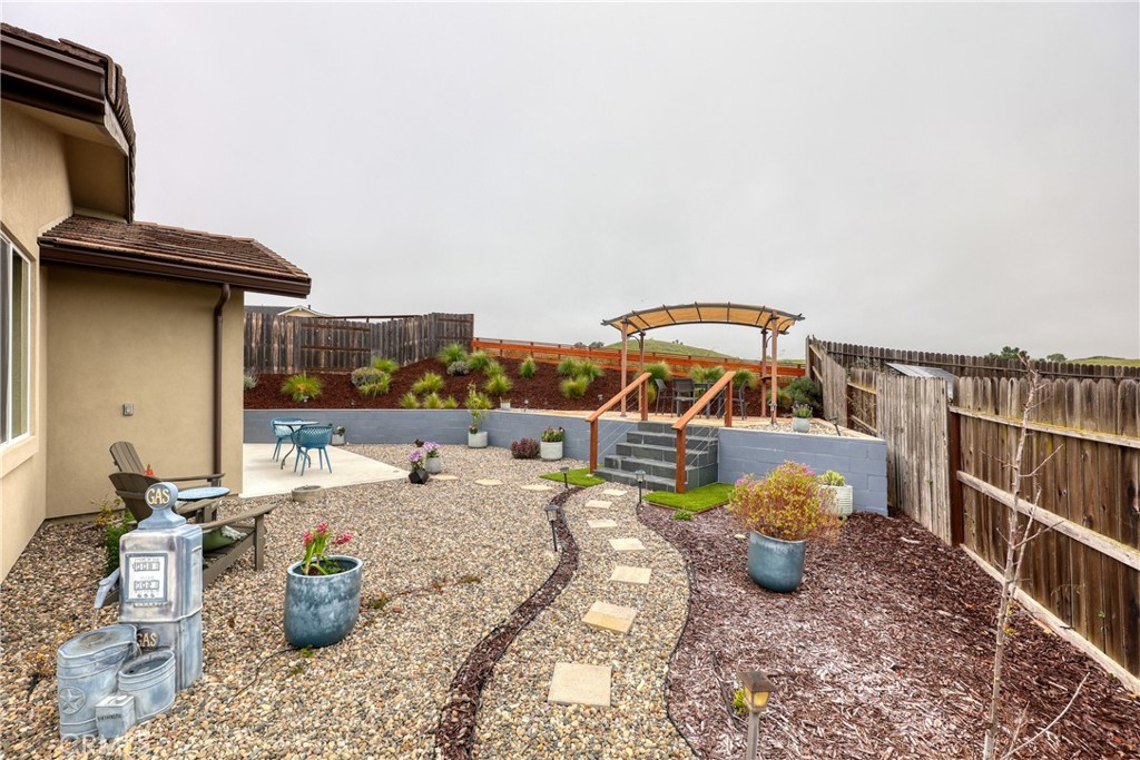 3530 Lakeside Village, Paso Robles, CA 93446