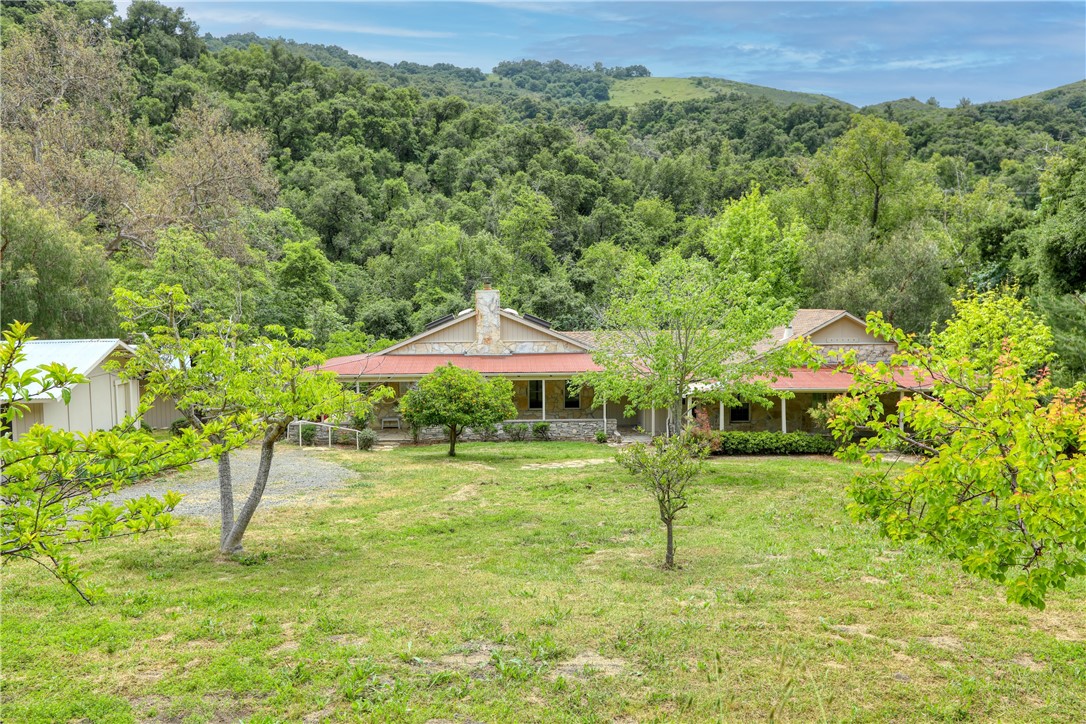 7515 Santa Rosa Creek Rd, Cambria, CA 93428
