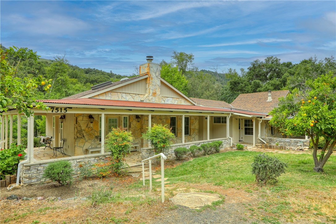 7515 Santa Rosa Creek Rd, Cambria, CA 93428