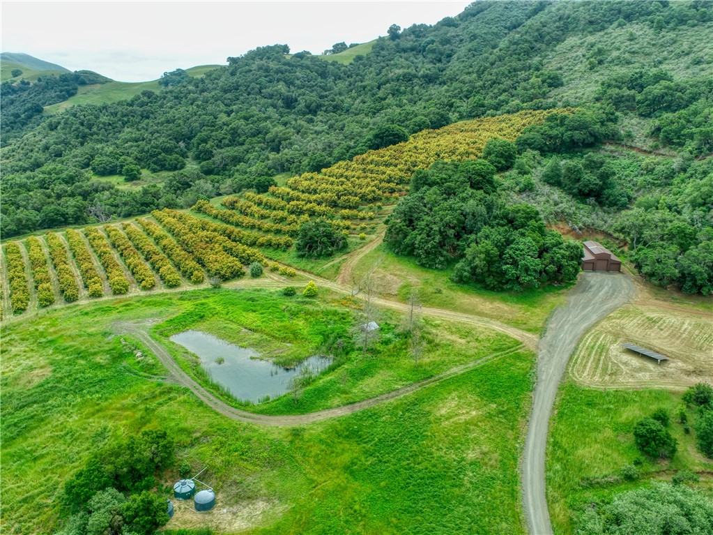 7515 Santa Rosa Creek Rd, Cambria, CA 93428