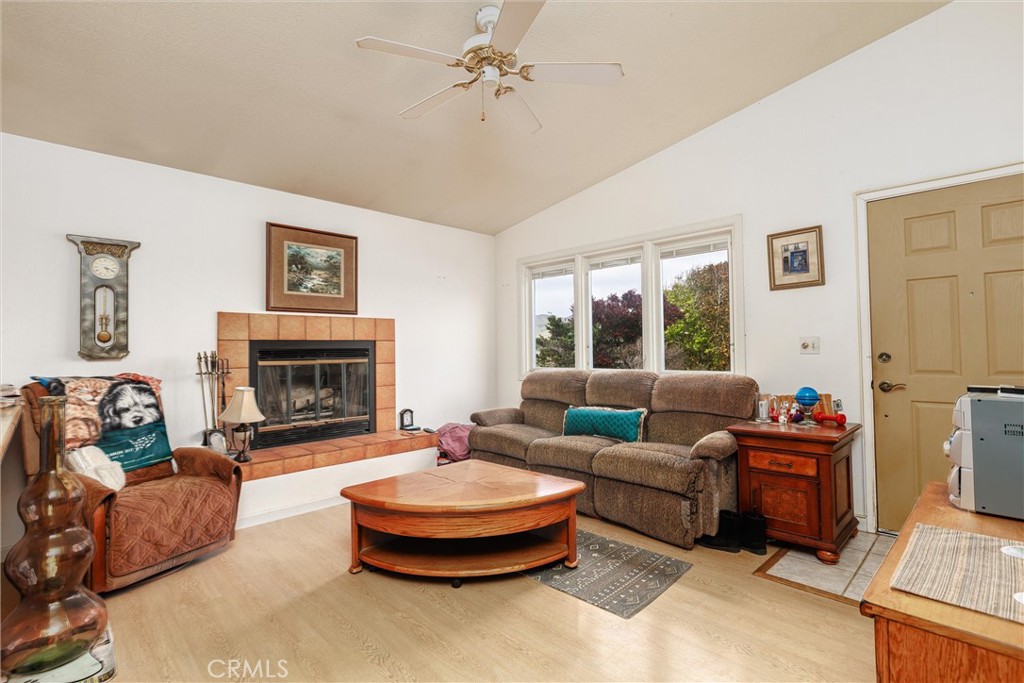 1279 18th, Los Osos, CA 93402