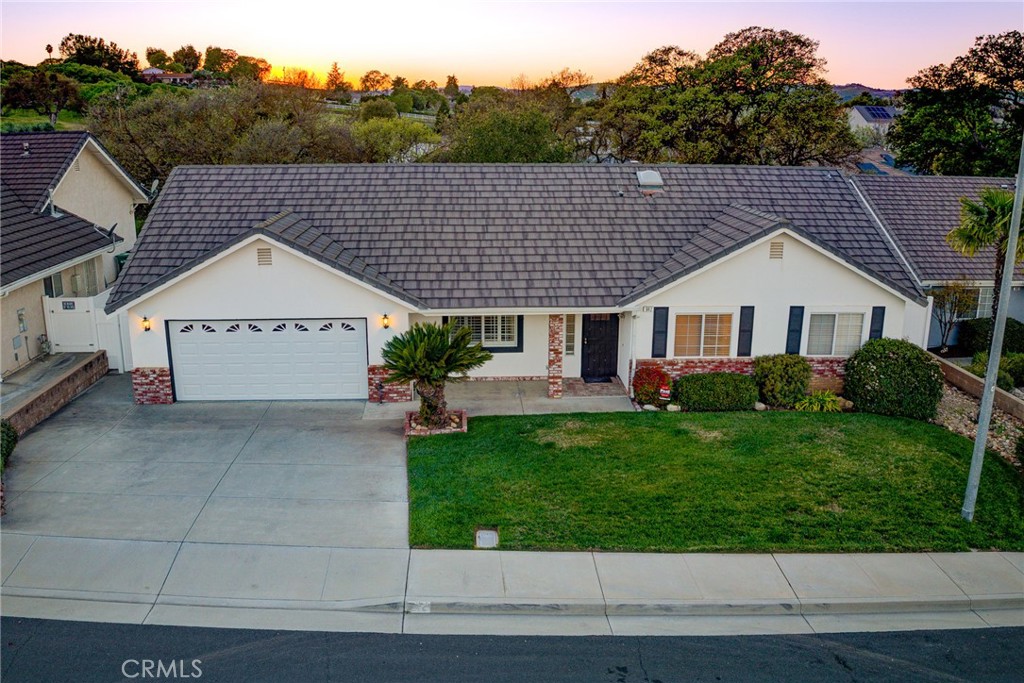842 Saint Andrews, Paso Robles, CA 93446