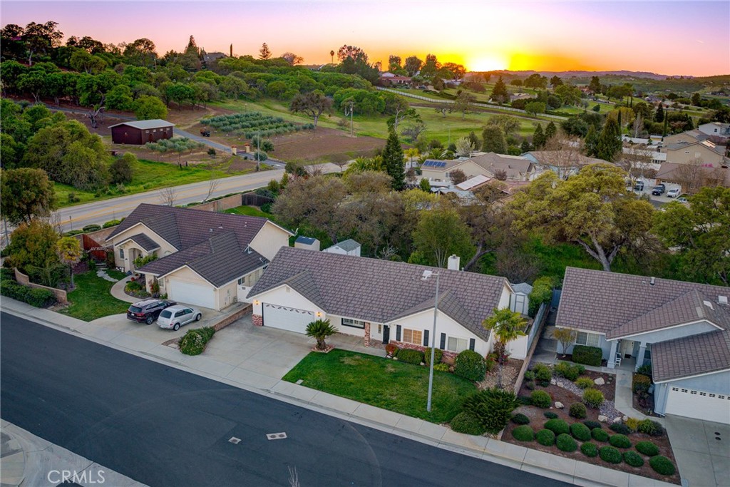 842 Saint Andrews, Paso Robles, CA 93446