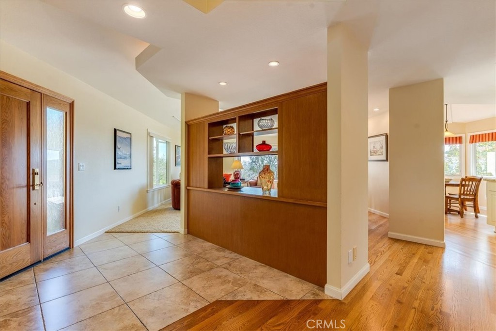 1674 La Vineda Ct, San Luis Obispo, CA 93401