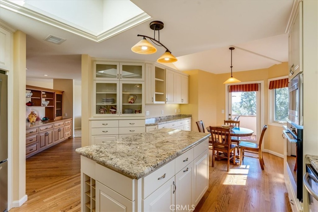 1674 La Vineda Ct, San Luis Obispo, CA 93401