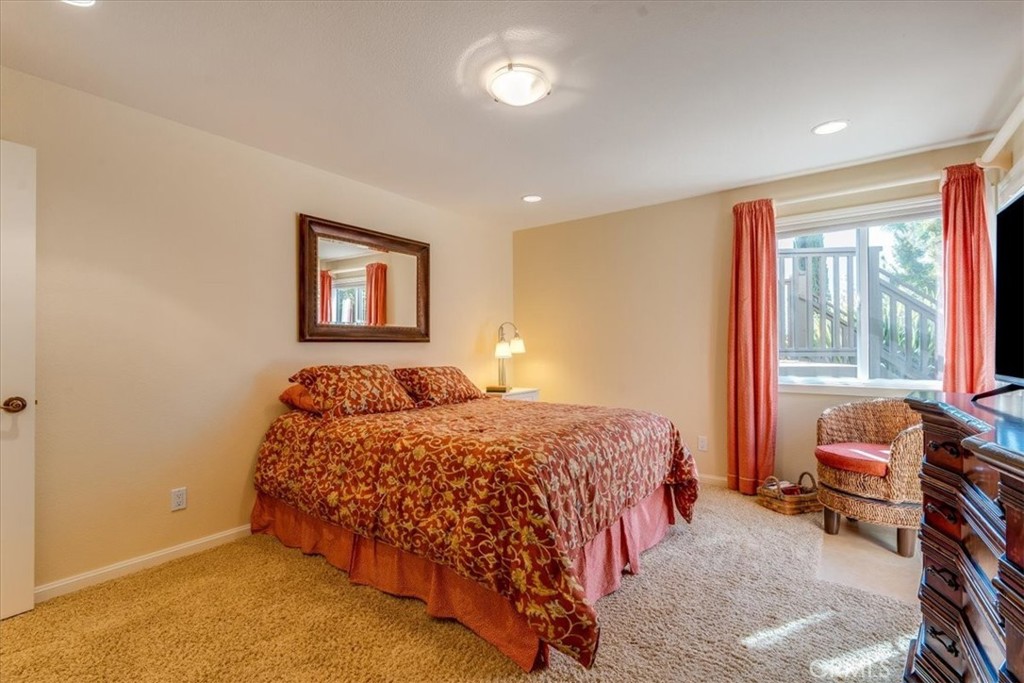 1674 La Vineda Ct, San Luis Obispo, CA 93401