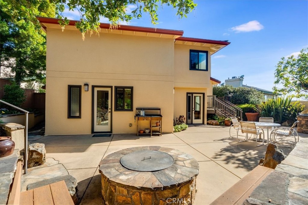 1674 La Vineda Ct, San Luis Obispo, CA 93401