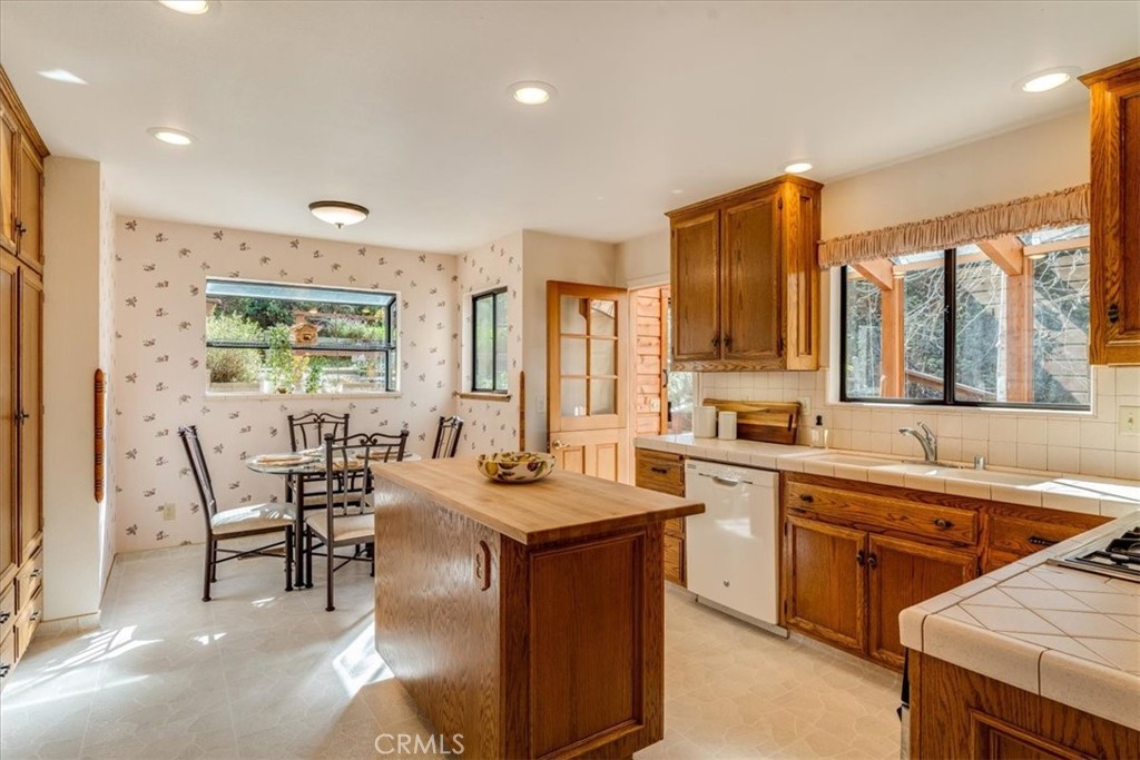 3171 Rogers Dr, Cambria, CA 93428