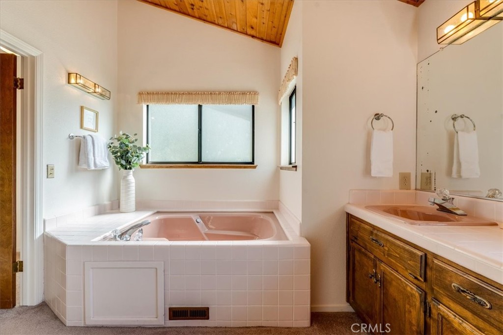 3171 Rogers Dr, Cambria, CA 93428