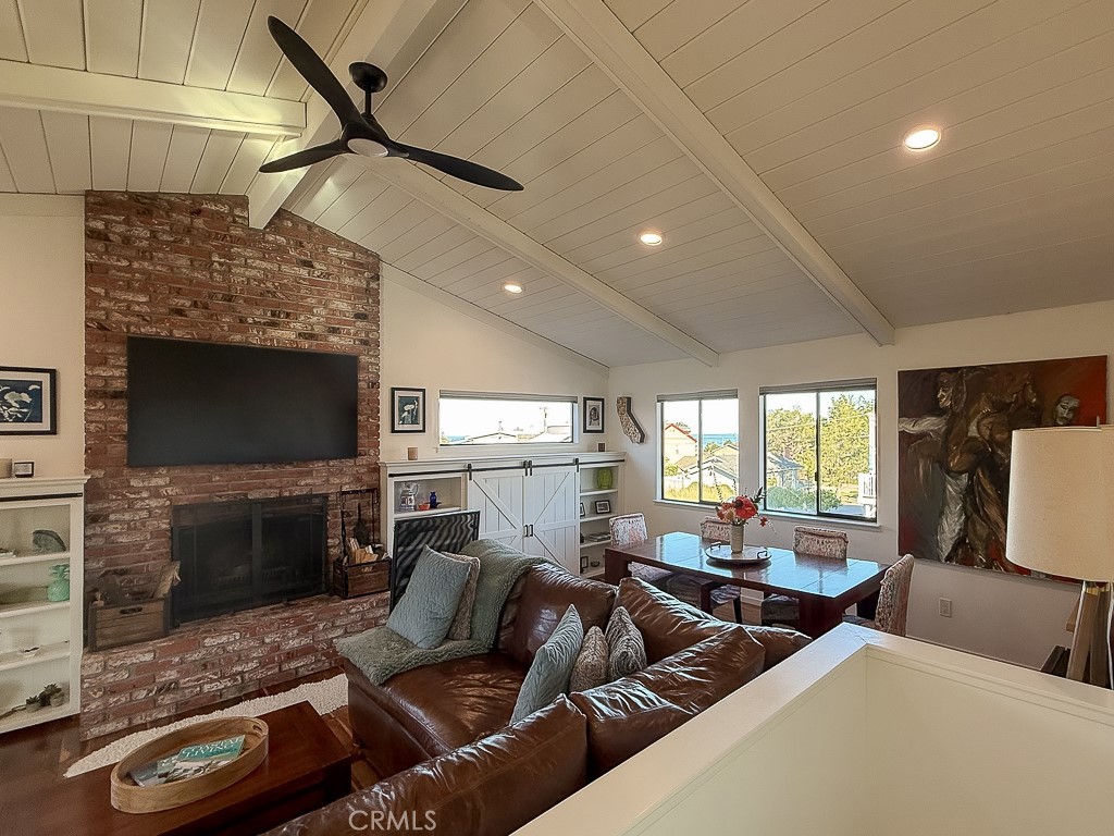 512 Worcester Dr, Cambria, CA 93428