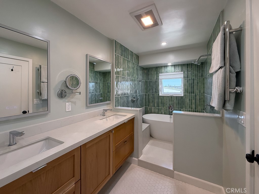 512 Worcester Dr, Cambria, CA 93428