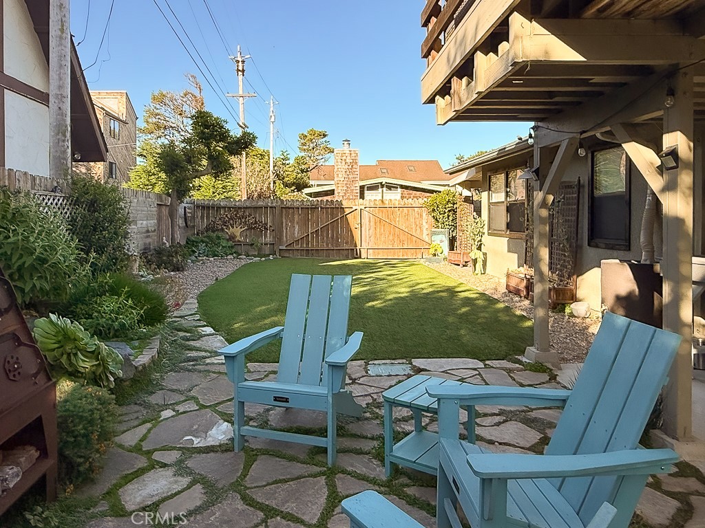 512 Worcester Dr, Cambria, CA 93428