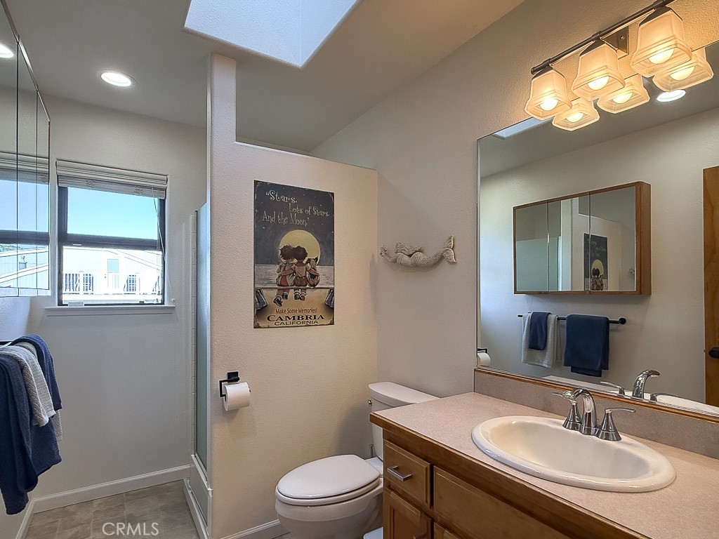 512 Worcester Dr, Cambria, CA 93428