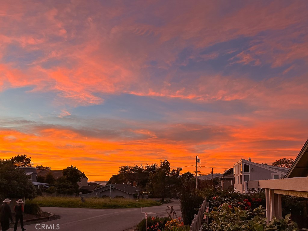 512 Worcester Dr, Cambria, CA 93428