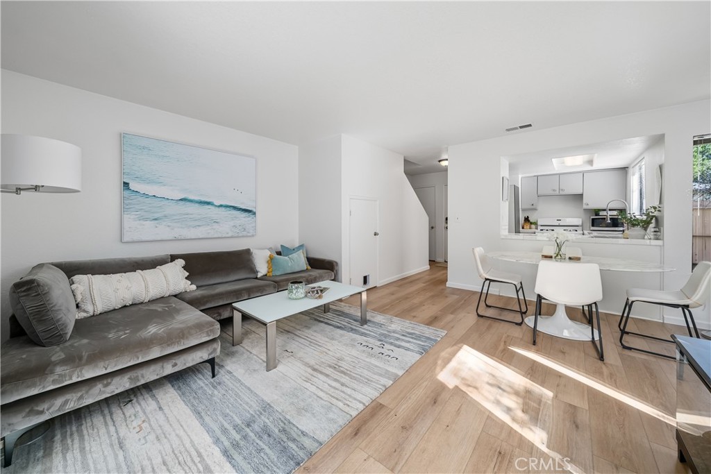 2975 Rockview Pl #13, San Luis Obispo, CA 93401