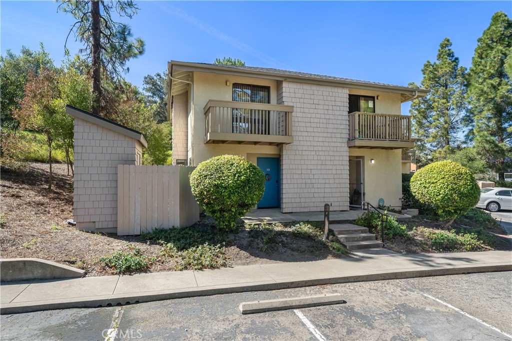 2975 Rockview Pl #13, San Luis Obispo, CA 93401